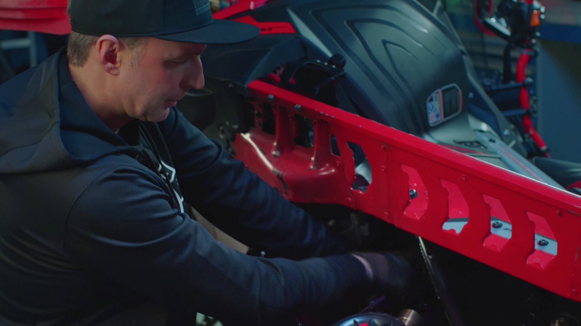 Janne Tapio adjusting the suspension